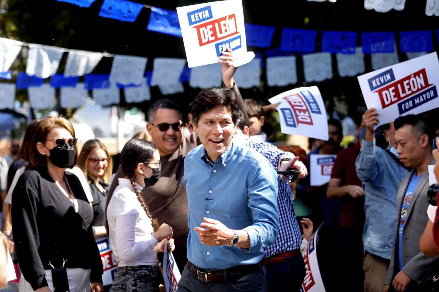 Kevin de León's absences as a council staffer will cost him taxpayer money